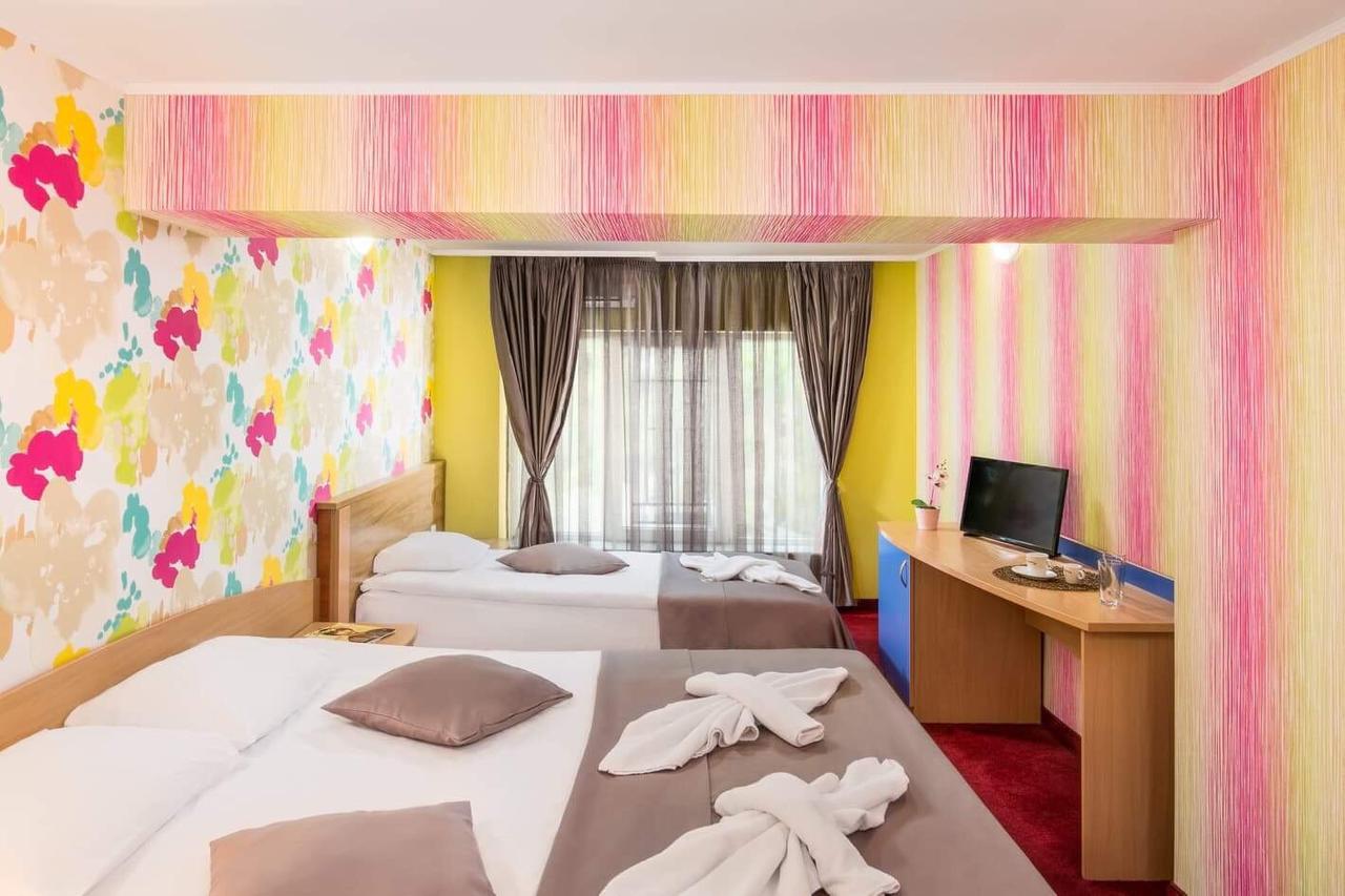 Point Hotel 2*