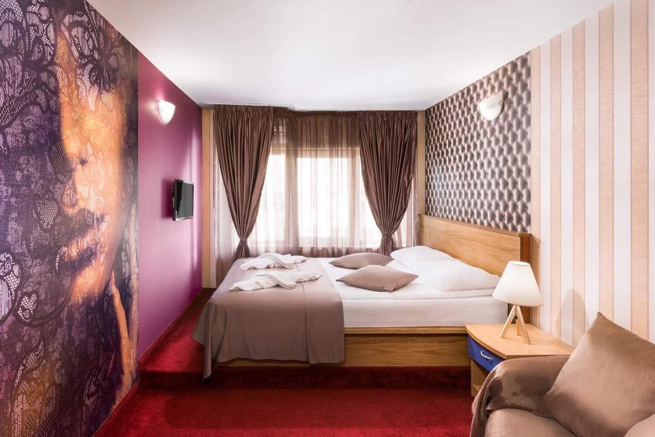 Point Hotel 2*