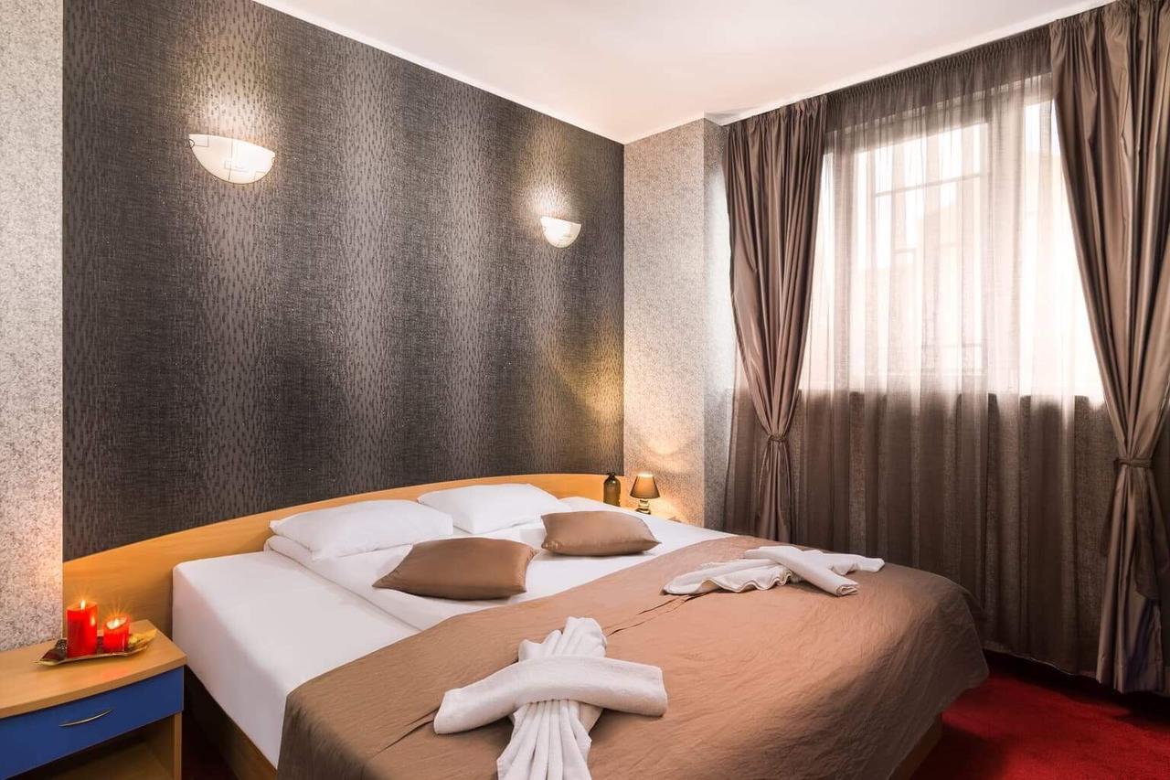 Point Hotel 2*