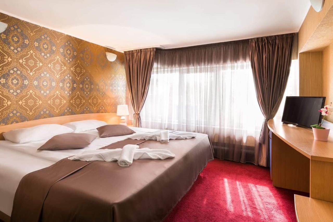 Hotel Point 2*
